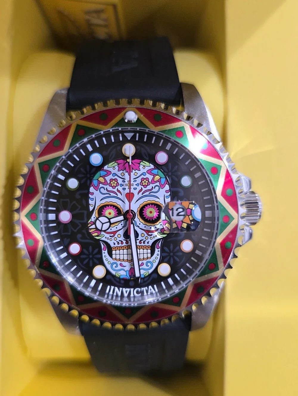 Invicta this eye